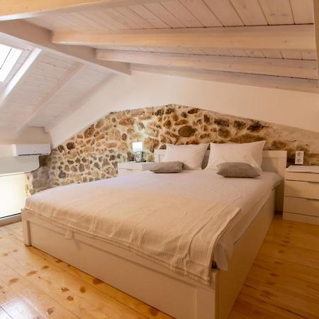 Stone House Apartment Mantouki Екстериор снимка