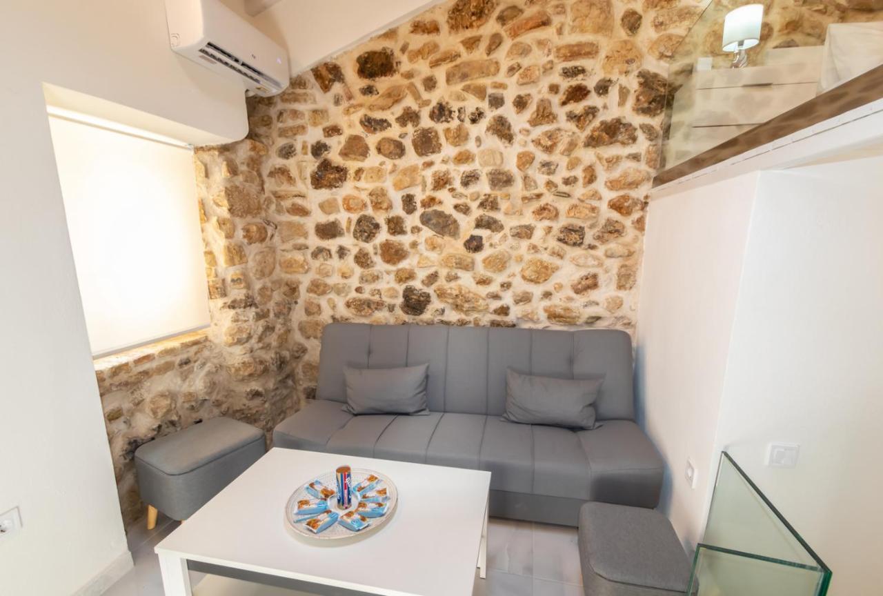 Stone House Apartment Mantouki Екстериор снимка